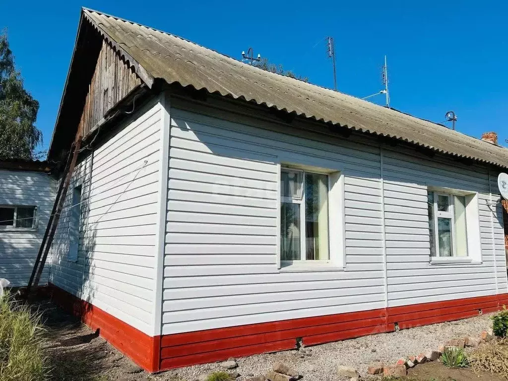 3-к кв. Тульская область, Богородицк 9 Мая ул., 27 (40.7 м) - Фото 1