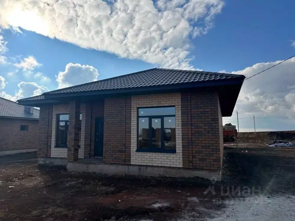 Дом в Оренбургская область, Оренбургский район, Ленинский сельсовет, ... - Фото 2