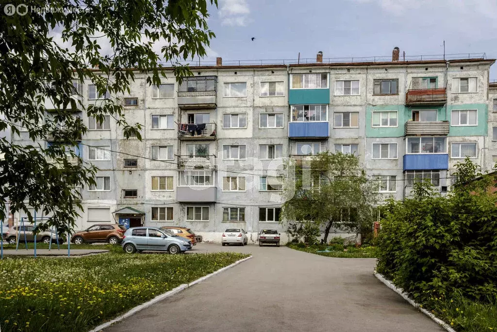 2-комнатная квартира: Киселёвск, Краснобродская улица, 1 (50.3 м) - Фото 1