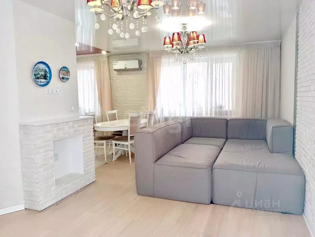 3-к кв. Амурская область, Благовещенск Комсомольская ул., 16 (107.9 м) - Фото 1