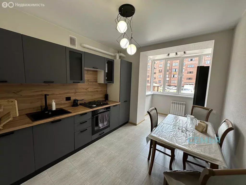 2-комнатная квартира: Гизель, улица 7-я Линия, 12 (58.7 м) - Фото 1