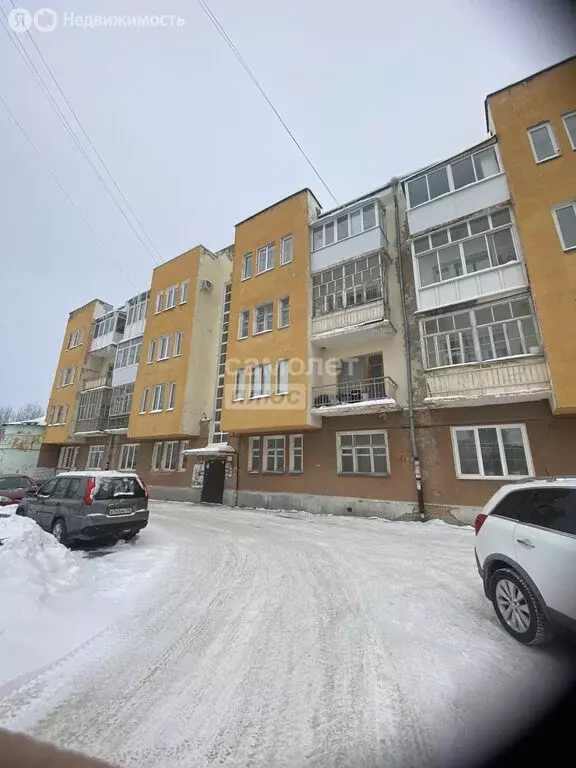 3-комнатная квартира: Каменск-Уральский, посёлок Трубный, улица ... - Фото 1