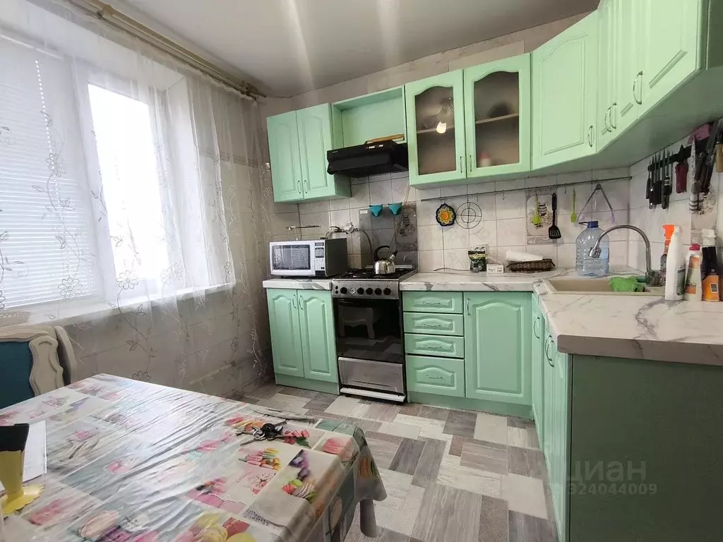 3-к кв. Белгородская область, Белгород ул. Щорса, 50 (70.9 м) - Фото 2