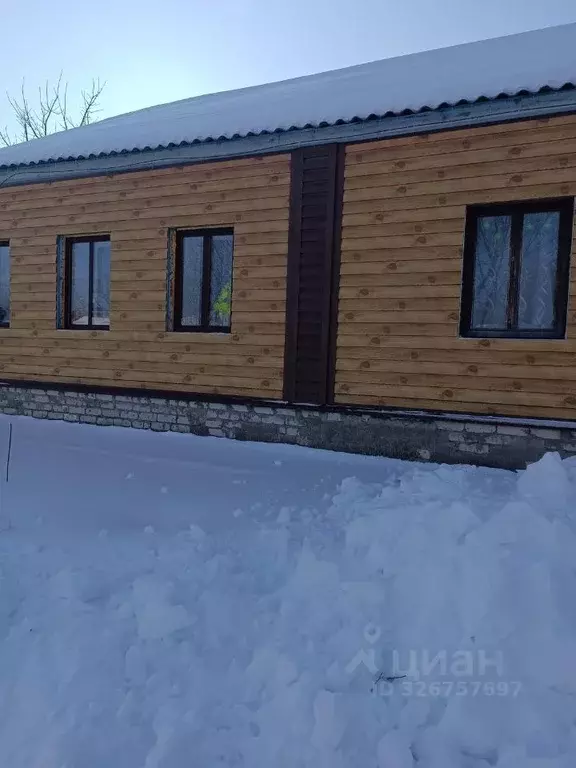 Дом в Липецкая область, Задонск ул. Бебеля (74 м) - Фото 1