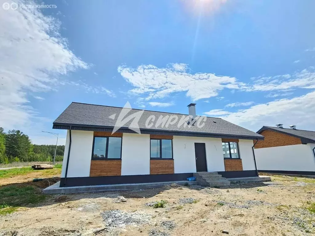 Дом в село Сергей-Поле, Новошкольная улица (90 м) - Фото 1