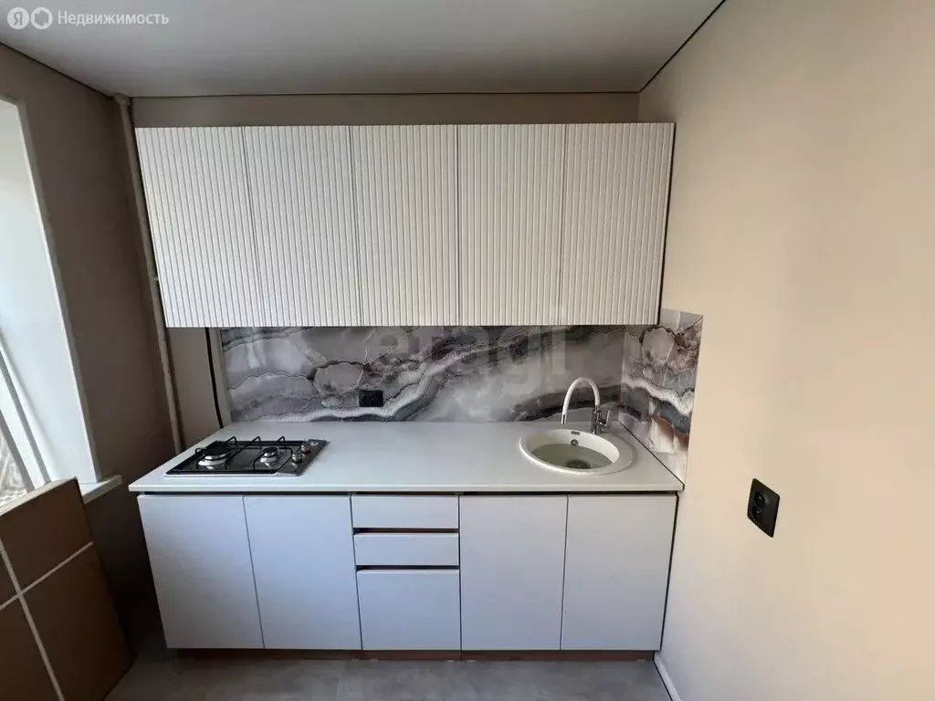1-комнатная квартира: Талица, улица Пушкина, 4 (32 м) - Фото 0