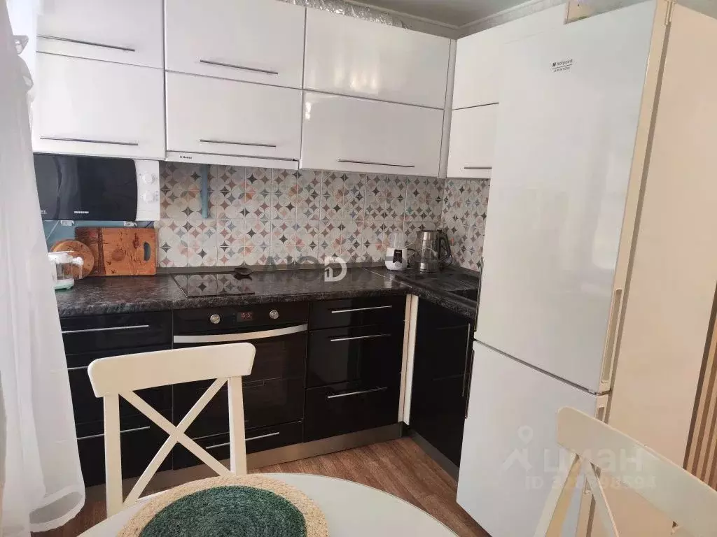 2-к кв. Алтайский край, Барнаул просп. Строителей, 12 (44.3 м) - Фото 2
