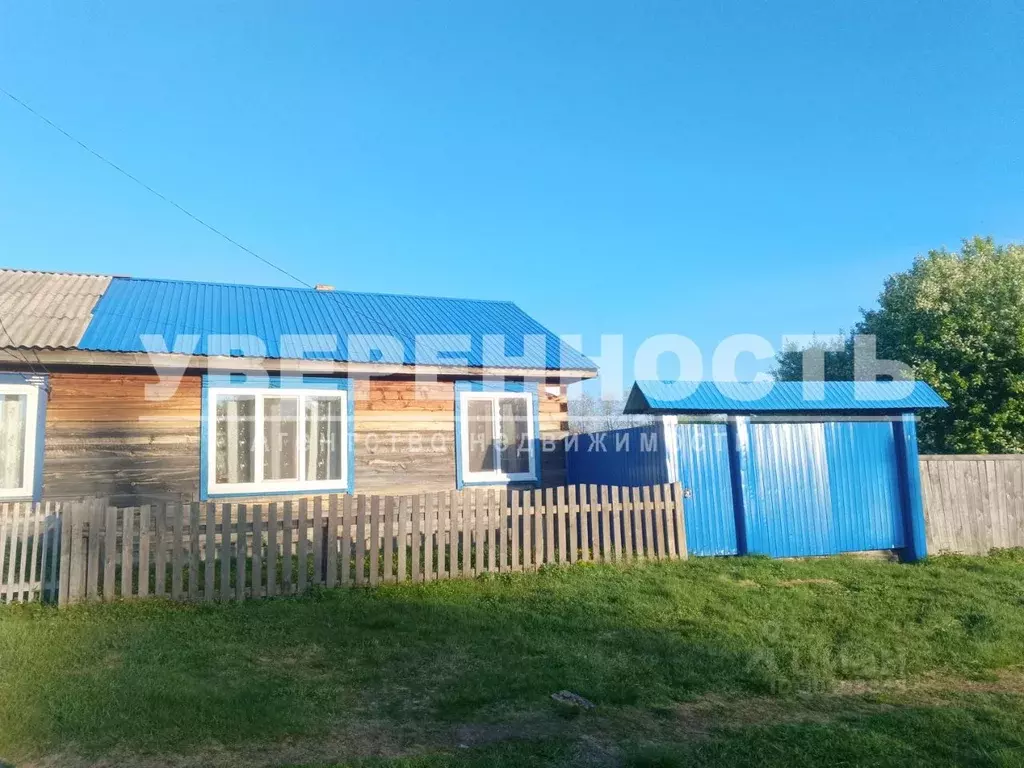 Дом в Красноярский край, Большемуртинско-Сухобузимский округ, с. ... - Фото 1