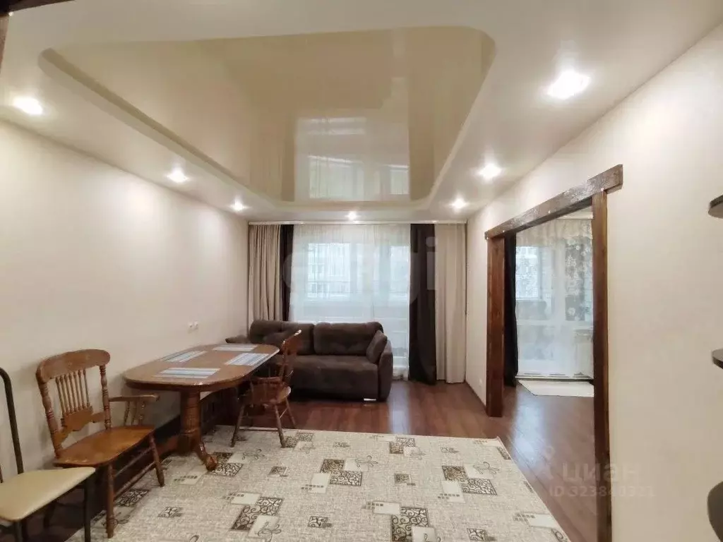 2-к кв. Владимирская область, Ковров Еловая ул., 88к1 (60.0 м) - Фото 1