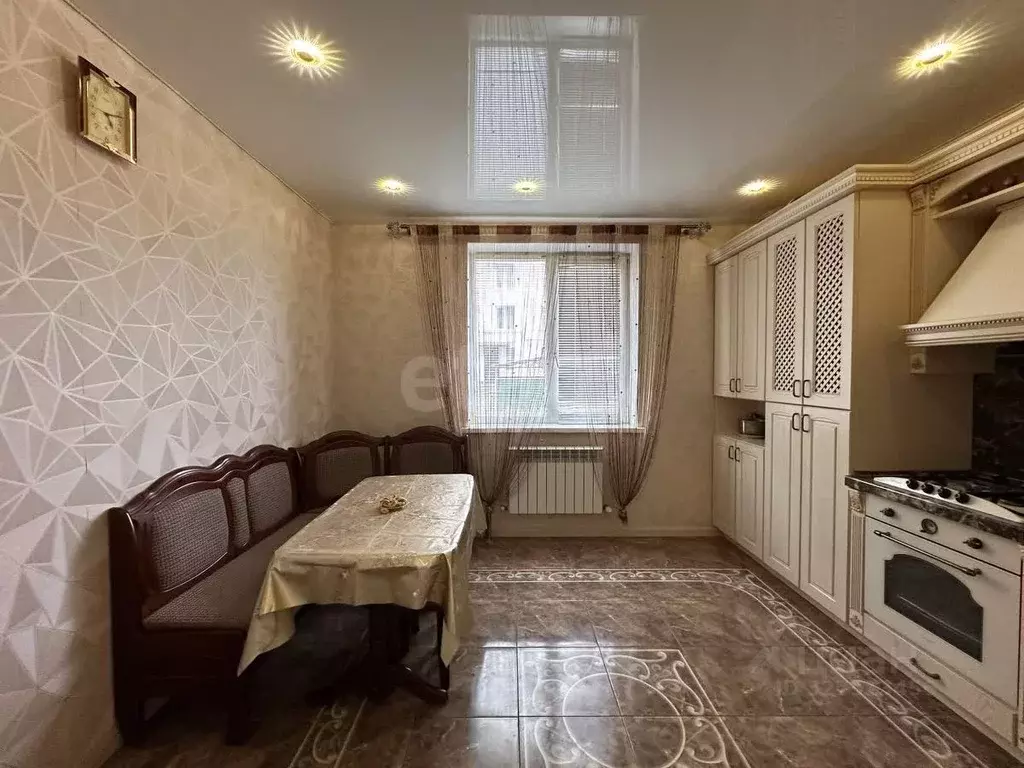 3-к кв. Белгородская область, Белгород ул. Виктора Лосева, 21 (79.0 м) - Фото 0