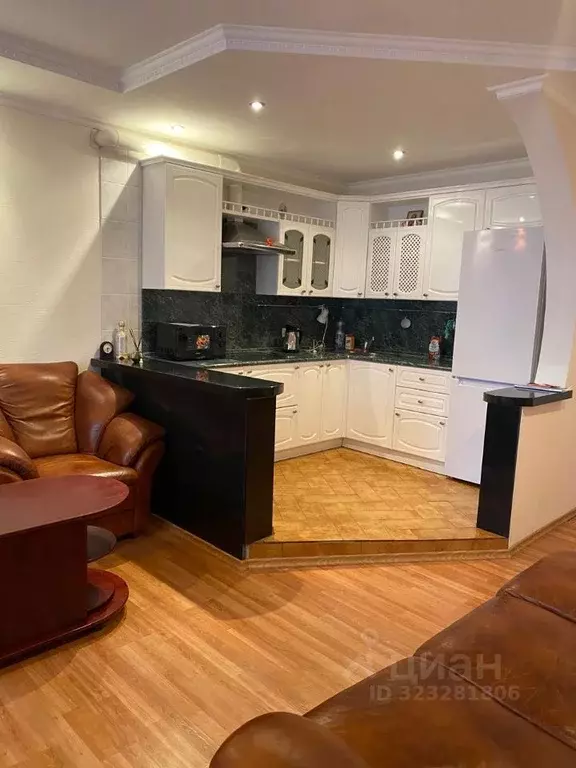 2-к кв. Самарская область, Тольятти Ленинградская ул., 43 (58.0 м) - Фото 1