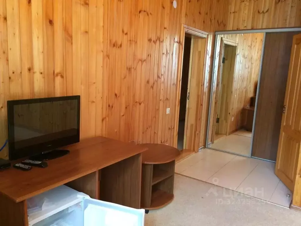 Комната Карачаево-Черкесия, Домбай кп ул. Карачаевская, 62 - Фото 2