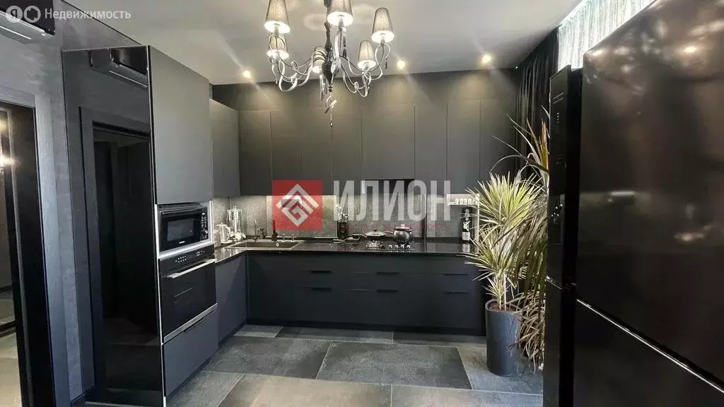 2-комнатная квартира: Севастополь, проезд Колобова, 11 (60.2 м) - Фото 1