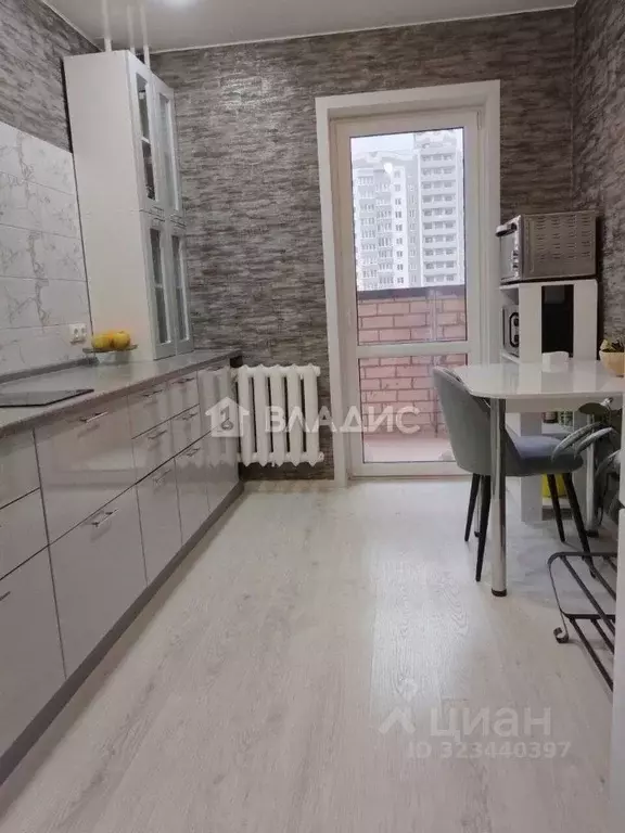 1-к кв. Владимирская область, Владимир ул. Нижняя Дуброва, 50к2 (37.7 ... - Фото 1