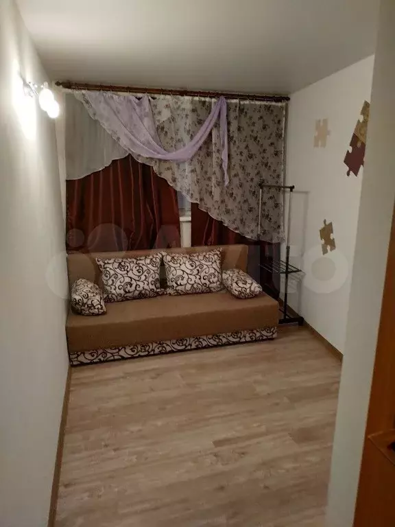 Комната 10 м в 3-к., 1/2 эт. - Фото 0