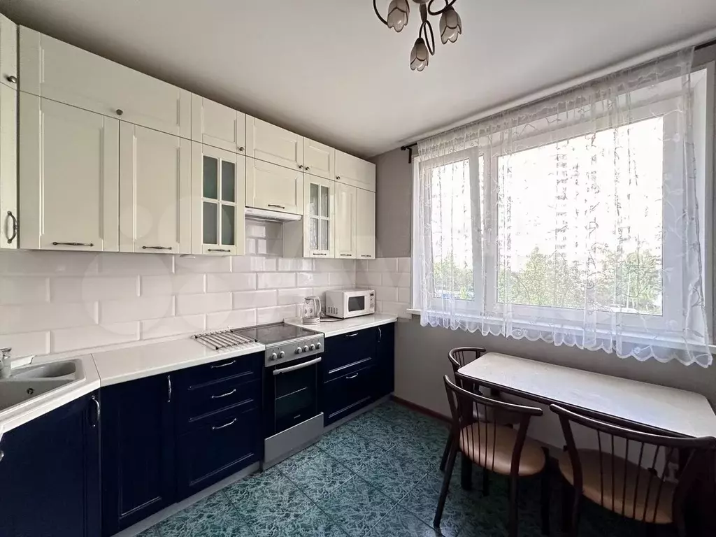 3-к. квартира, 74 м, 4/17 эт. - Фото 0