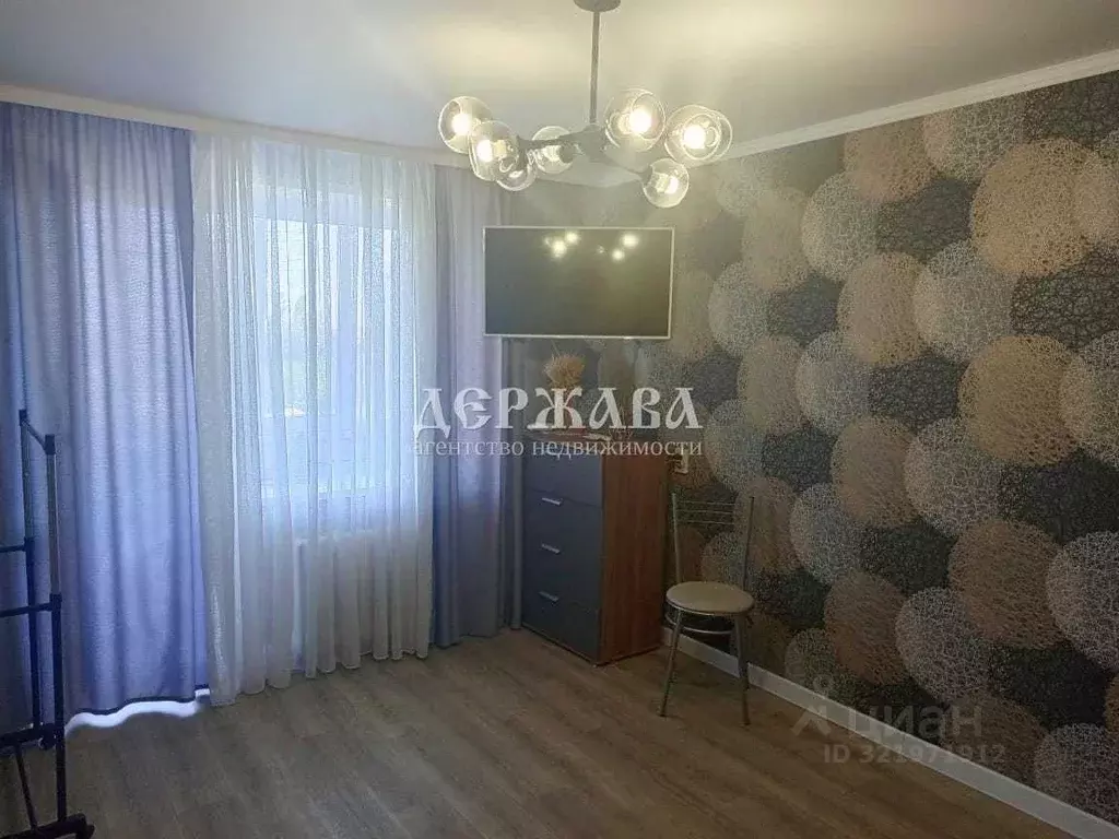 1-к кв. Белгородская область, Старый Оскол ул. Хмелева, 6а (35.0 м) - Фото 1