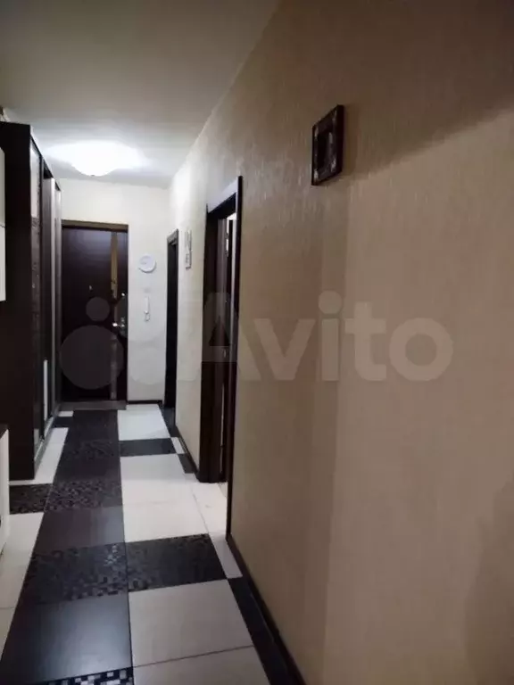 3-к. квартира, 72 м, 4/9 эт. - Фото 1