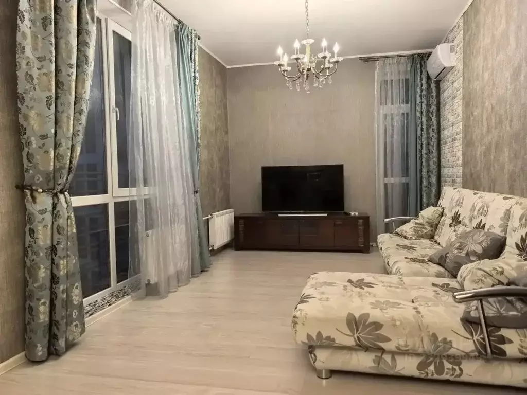 3-к кв. Пермский край, Пермь ул. Революции, 21А (104.6 м) - Фото 1