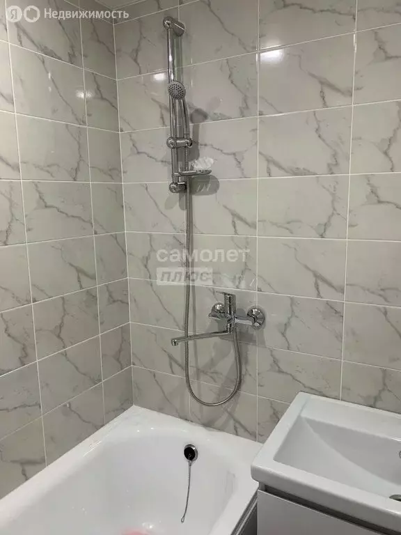 2-комнатная квартира: Йошкар-Ола, улица Воинов-Интернационалистов, 22А ... - Фото 2