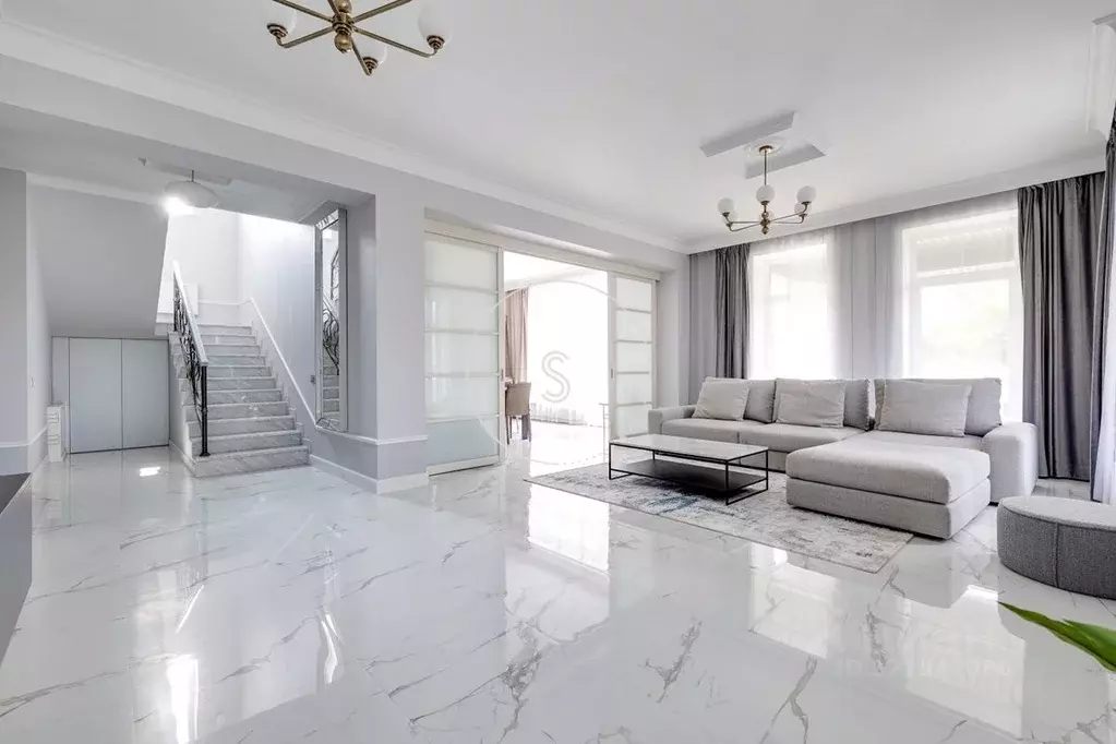 Дом в Московская область, Красногорск городской округ, д. Захарково ... - Фото 1