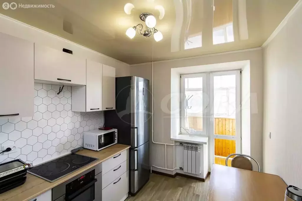 2-комнатная квартира: Тюмень, Депутатская улица, 129 (46 м) - Фото 1