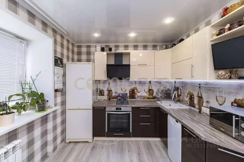 2-к кв. Тюменская область, Тюменский муниципальный округ, Боровский рп ... - Фото 1