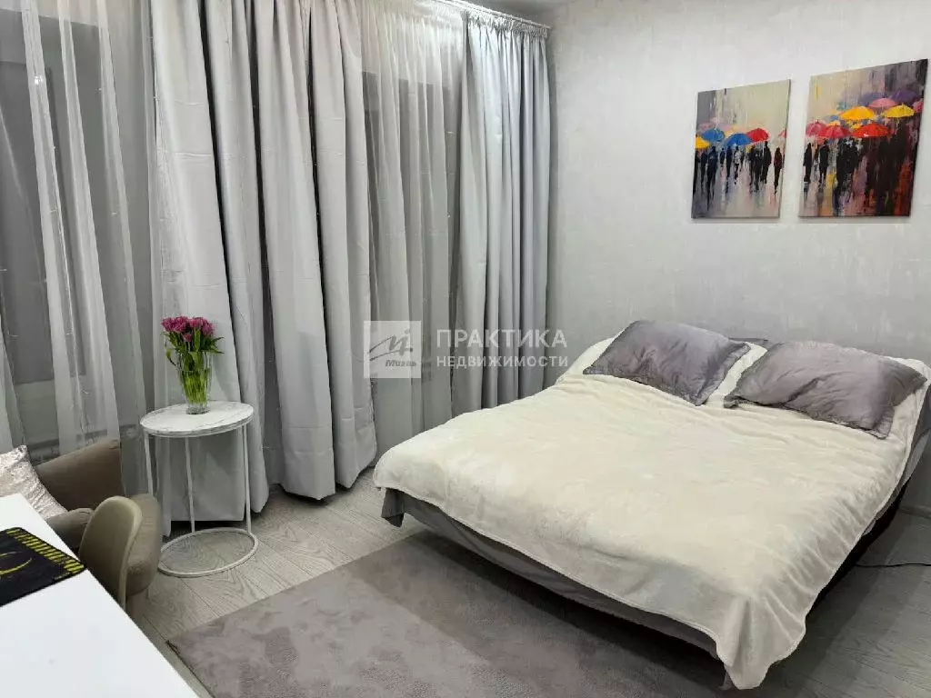 Продается 4-комнатная квартира - Фото 2