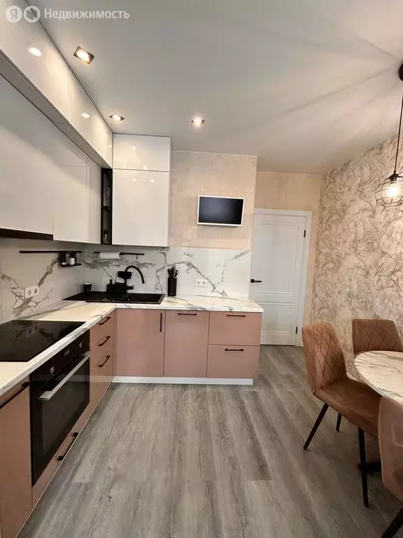 2-комнатная квартира: Барнаул, улица Гущина, 171А (65 м) - Фото 1