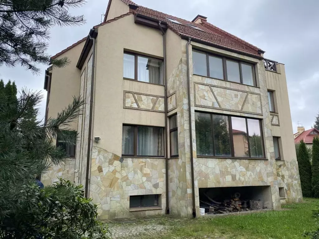Дом в Калининградская область, Калининград Орудийная ул. (268 м) - Фото 0