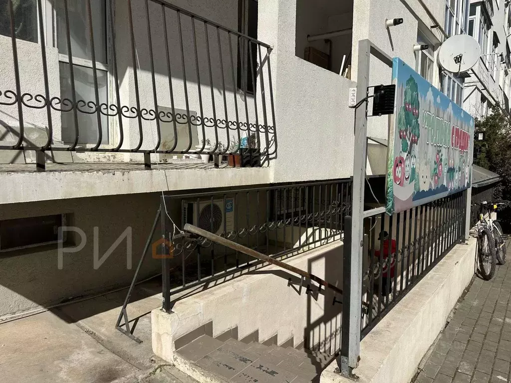 Помещение свободного назначения в Севастополь ул. Челнокова, 27 (35 м) - Фото 2