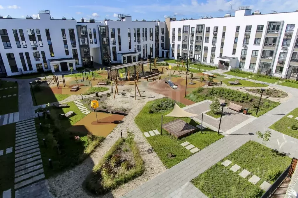 3-к кв. Тюменская область, Тюмень ул. Сергея Свиридова, 7 (83.6 м) - Фото 1