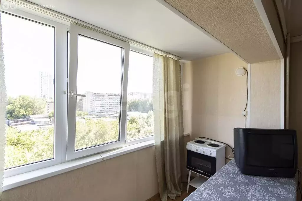 Квартира-студия: Тюмень, улица Мельникайте, 63 (20 м) - Фото 2