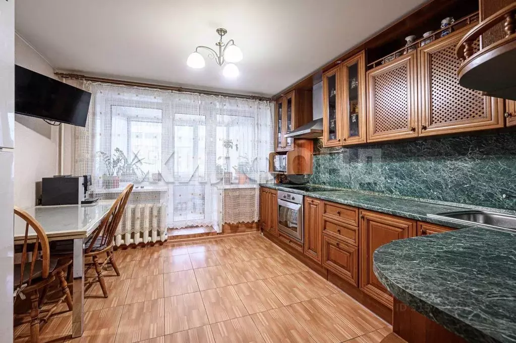 2-к кв. Новосибирская область, Новосибирск ул. Семьи Шамшиных, 41 ... - Фото 0
