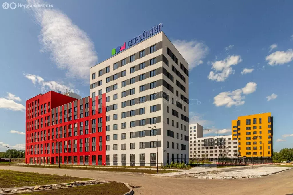 4-комнатная квартира: Тюмень, улица Анатолия Клиндюка, 6 (79.5 м) - Фото 1