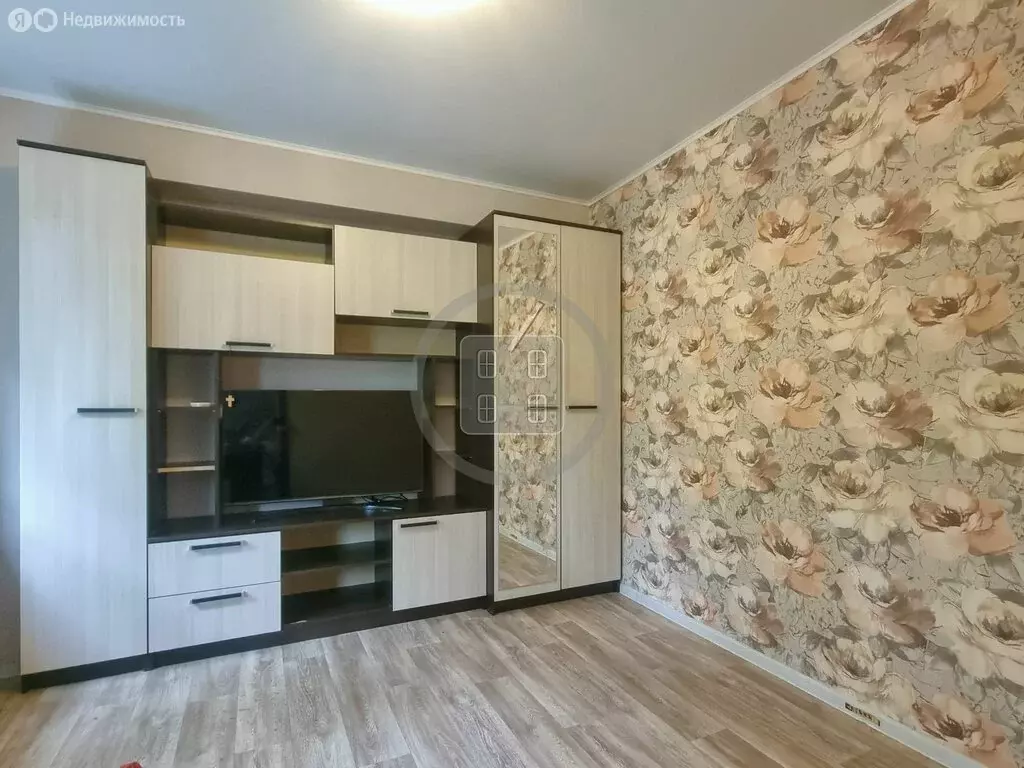3-комнатная квартира: Калуга, улица Никитина, 47 (49.7 м) - Фото 1