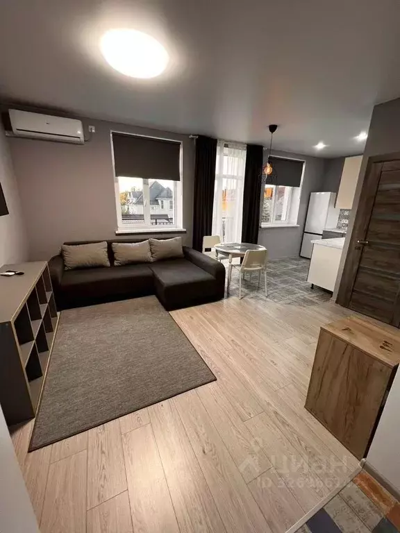 3-к кв. Крым, Симферополь ул. Оранжерейная, 8 (90.0 м) - Фото 2