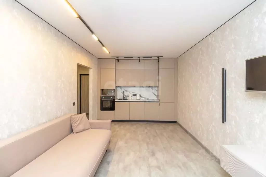 1-к кв. Тюменская область, Тюмень ул. Разведчика Кузнецова, 7 (39.0 м) - Фото 1