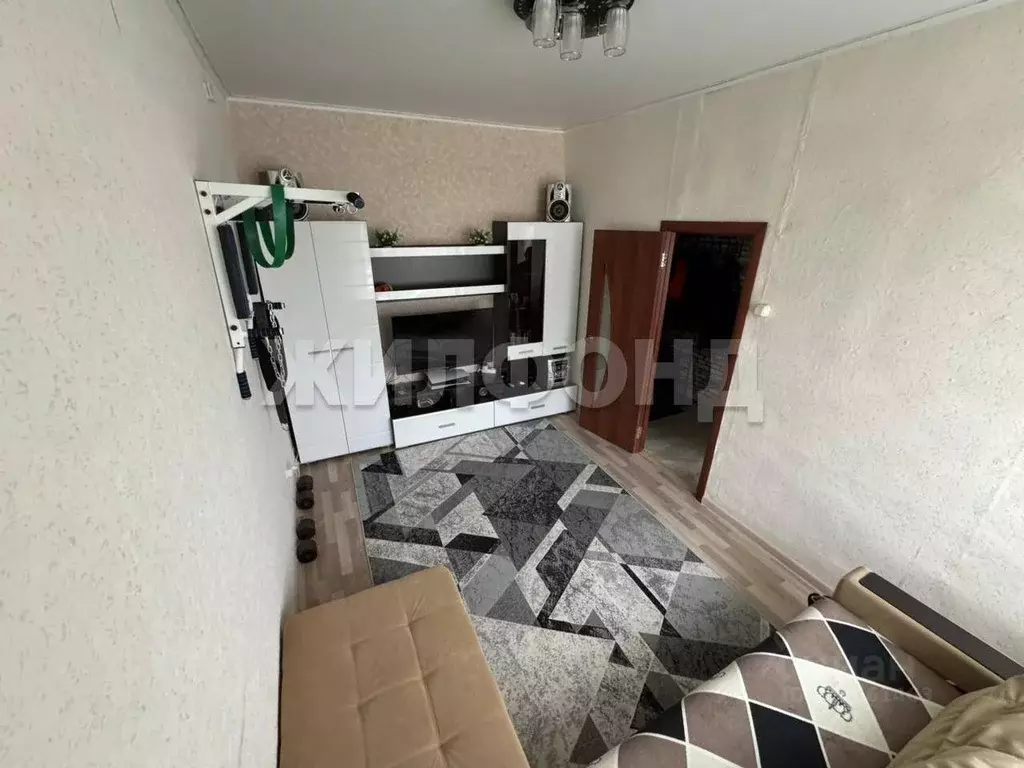 2-к кв. Хакасия, Абакан ул. Чебодаева, 72 (33.0 м) - Фото 0