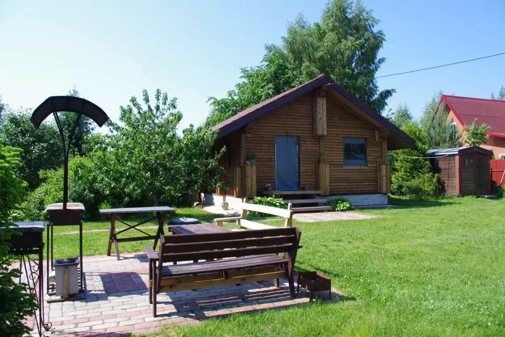 Дом в Новгородская область, Новгородский район, Ракомское с/пос, д. ... - Фото 1