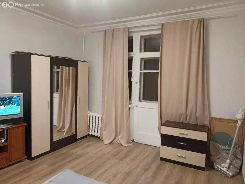 3-комнатная квартира: Москва, Измайловский проезд, 6 (55 м) - Фото 1
