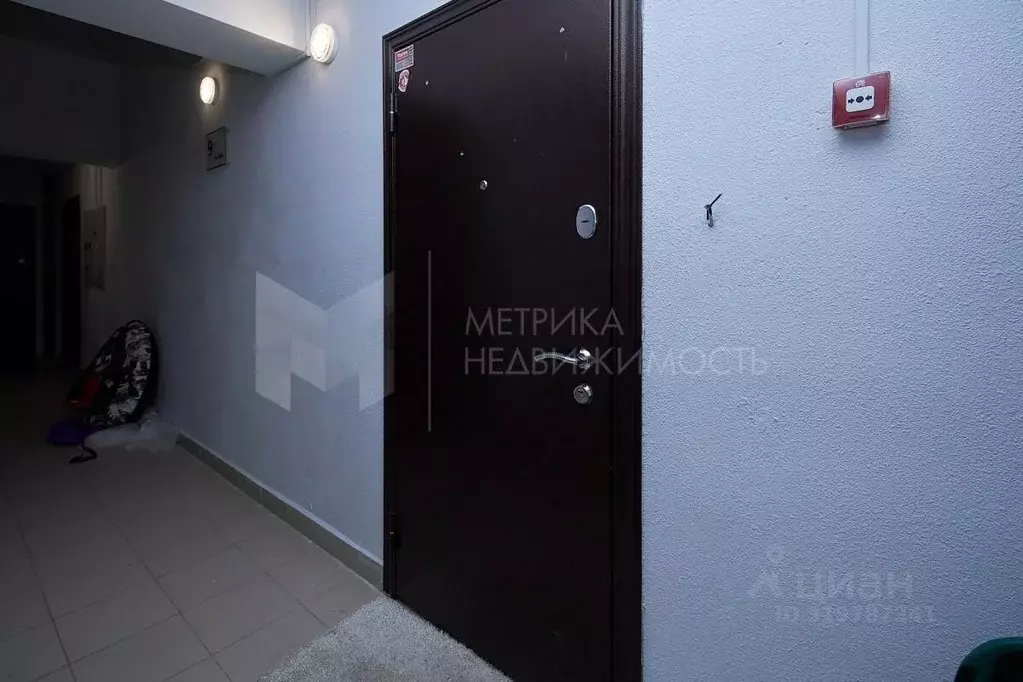 1-к кв. Тюменская область, Тюмень Малая Боровская ул., 28 (35.0 м) - Фото 0