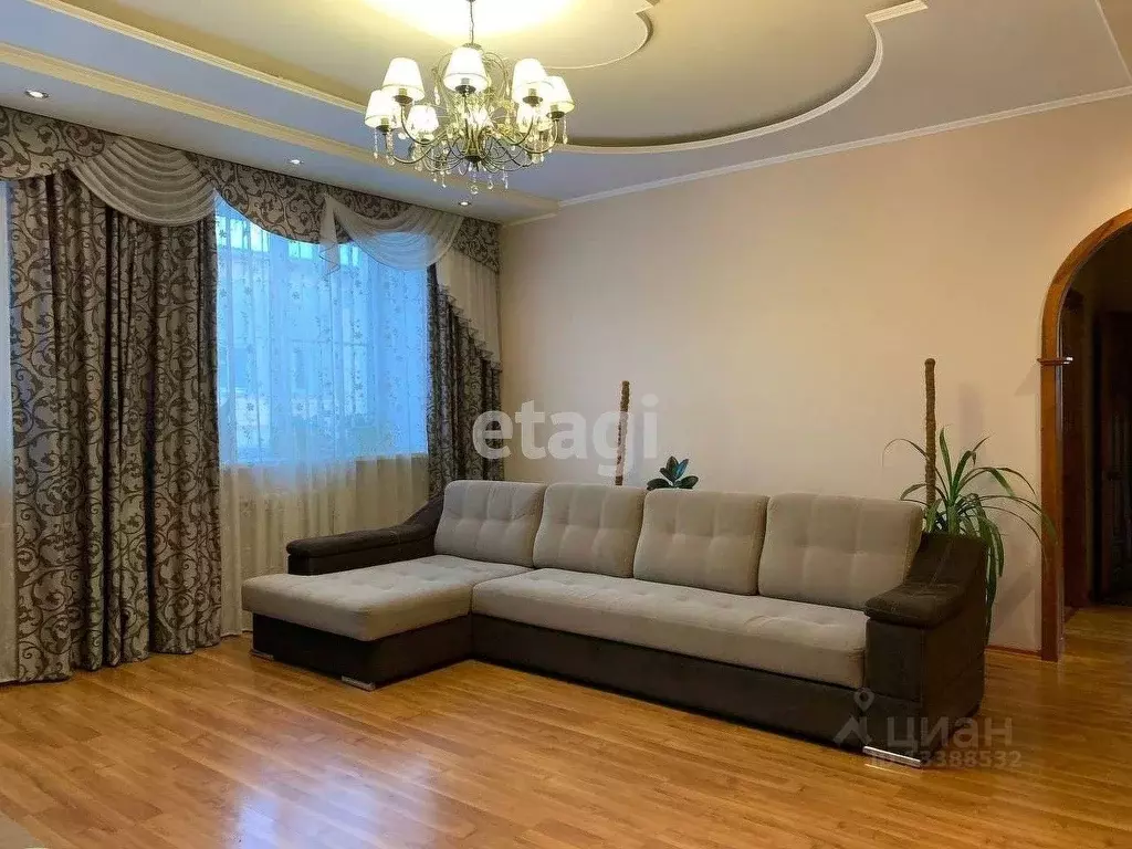 4-к кв. Красноярский край, Красноярск ул. Сергея Лазо, 18А (111.5 м) - Фото 0