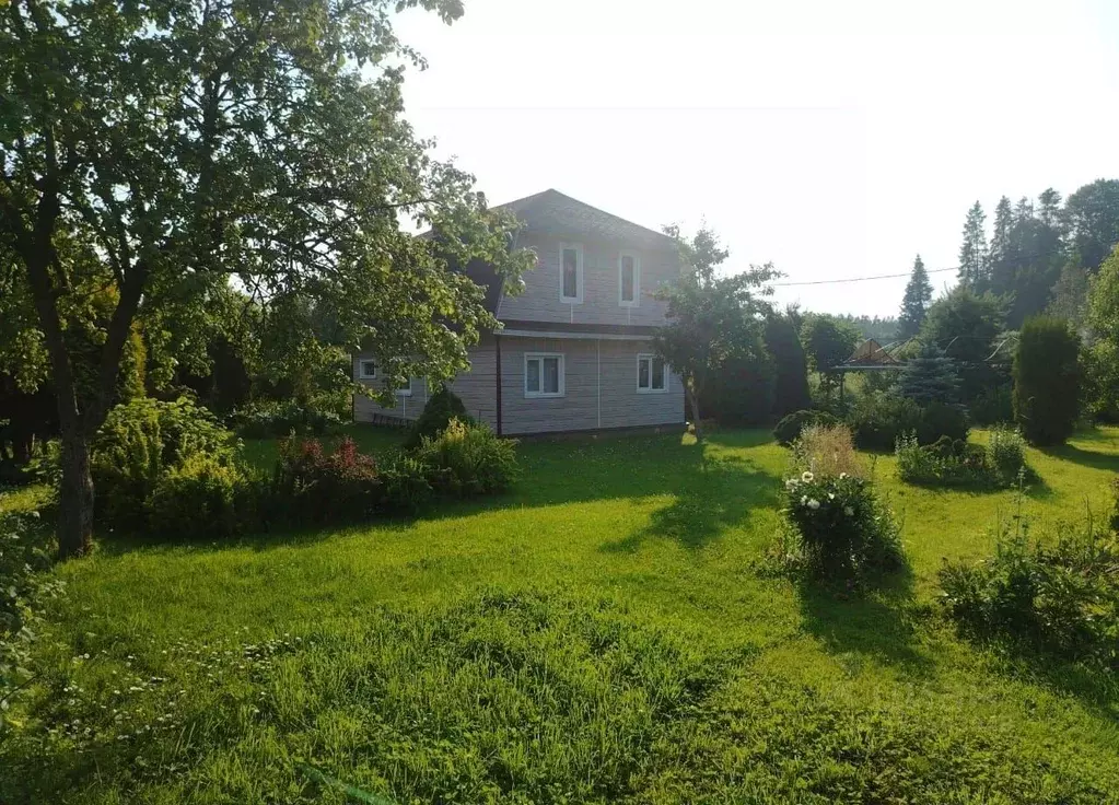 Дом в Ленинградская область, Волосовское городское поселение, Дорожник ... - Фото 1