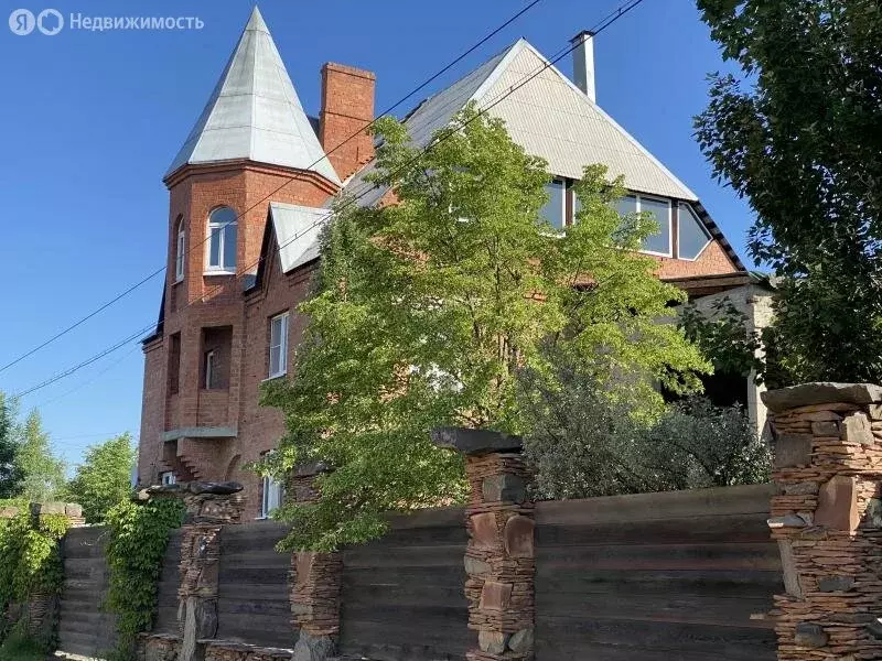 Дом в посёлок Молодёжный, Молодёжный переулок, 1 (390.1 м) - Фото 1