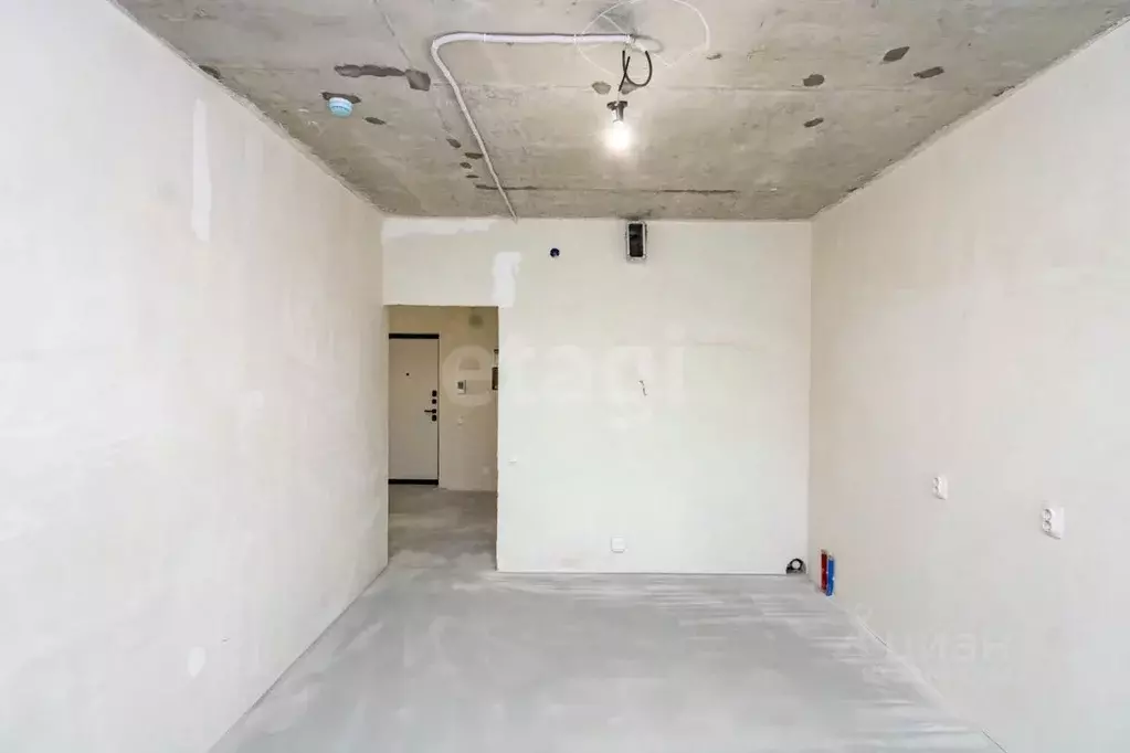 2-к кв. Тюменская область, Тюмень ул. Николая Машарова, 8 (71.8 м) - Фото 1