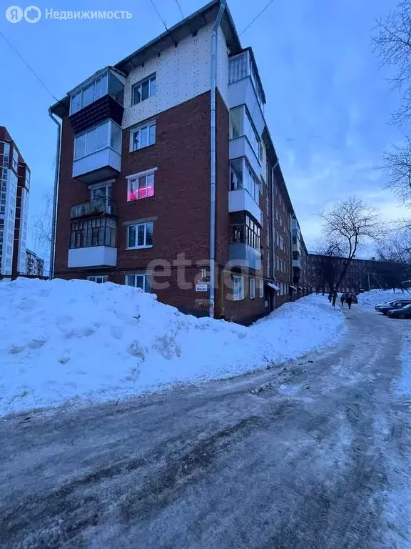 3-комнатная квартира: Воткинск, Верхняя улица, 11 (57.8 м) - Фото 0
