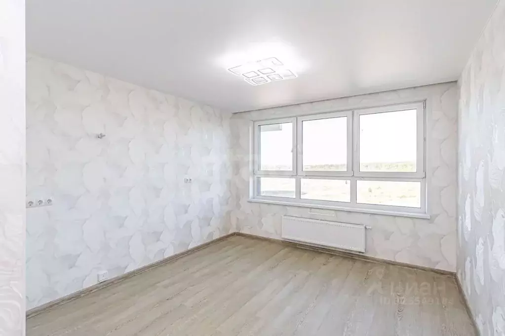 1-к кв. Тюменская область, Тюмень ул. Василия Малкова, 10 (35.1 м) - Фото 0