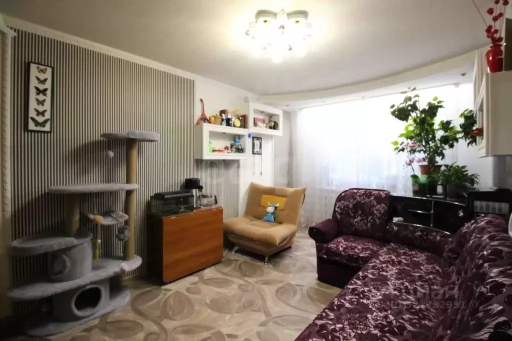 3-к кв. Ямало-Ненецкий АО, Новый Уренгой Восточный мкр, 5/3 (65.0 м) - Фото 1