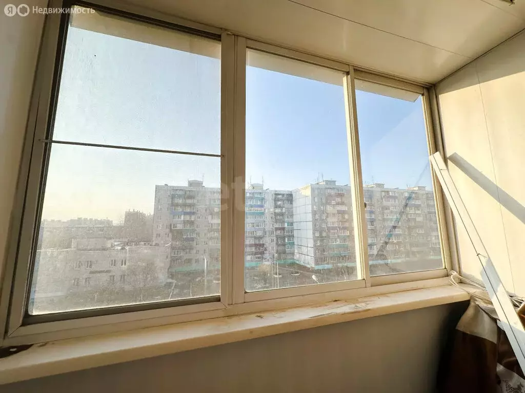 3-комнатная квартира: Комсомольск-на-Амуре, улица Дикопольцева, 38 (64 ... - Фото 2